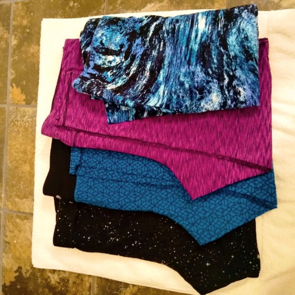Lot of 4 Livi active leggings yoga pants